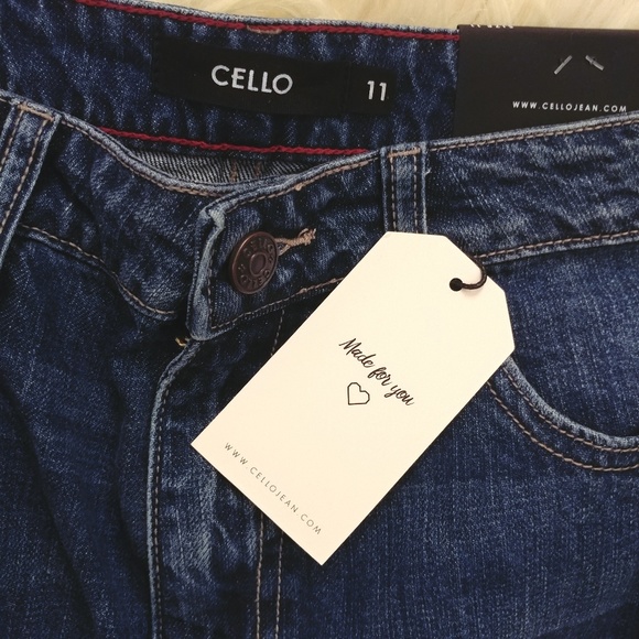 NWT CUFFED DISTRESSED DENIM JEANS - Picture 2 of 8